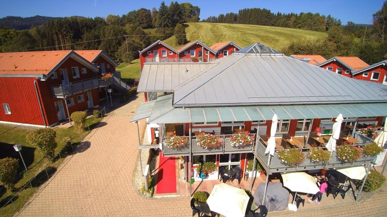 Village Hotel Bayerischer Wald Neukirchen  المظهر الخارجي الصورة