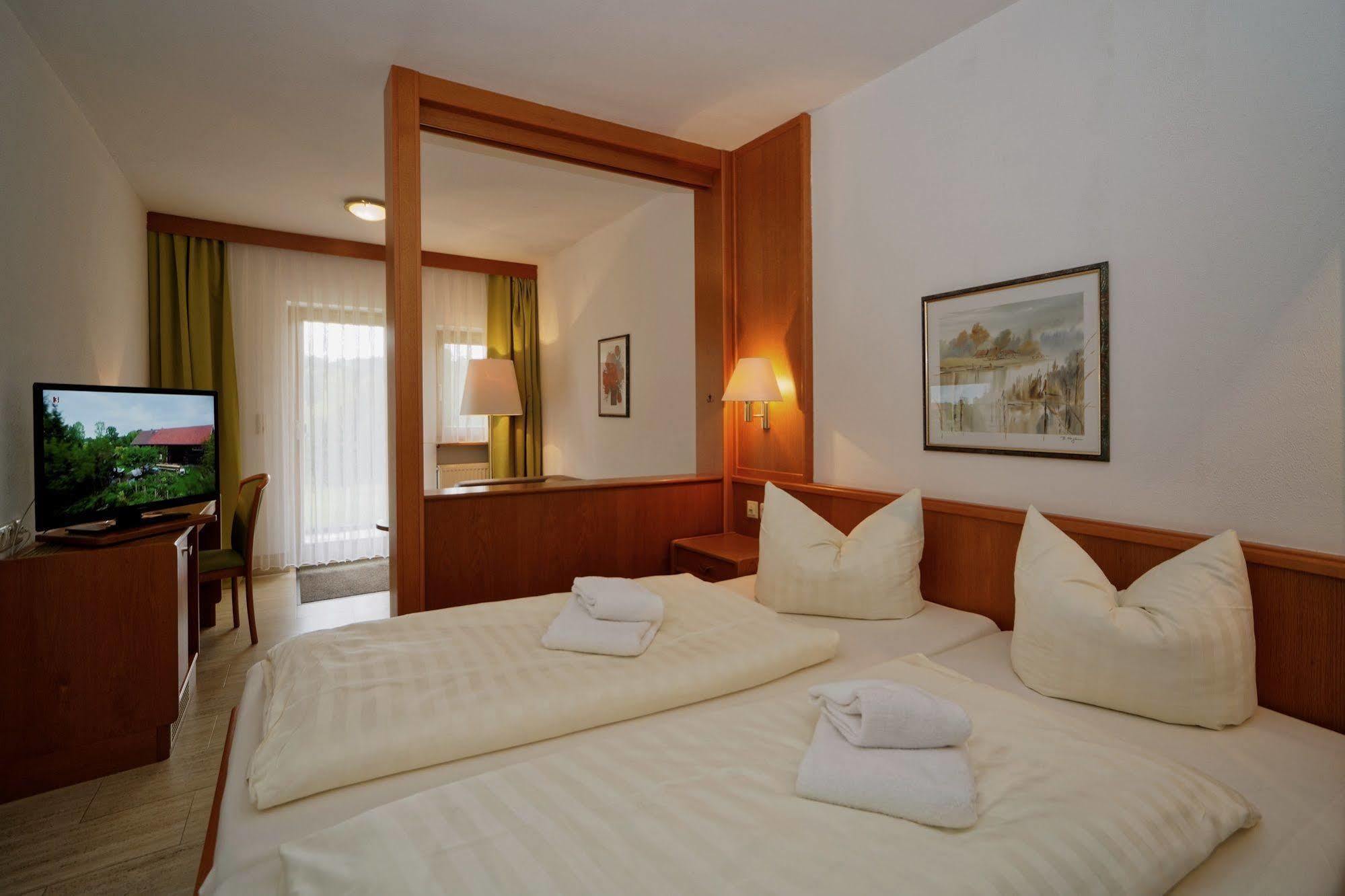 Village Hotel Bayerischer Wald Neukirchen  المظهر الخارجي الصورة